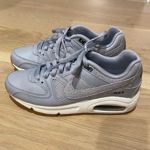 EUC Nike Air Max.